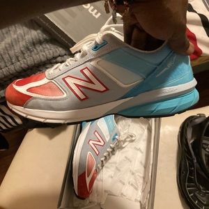 Brand new.. New Balance🚨—990.. $225.. in the store.. I jus want $100